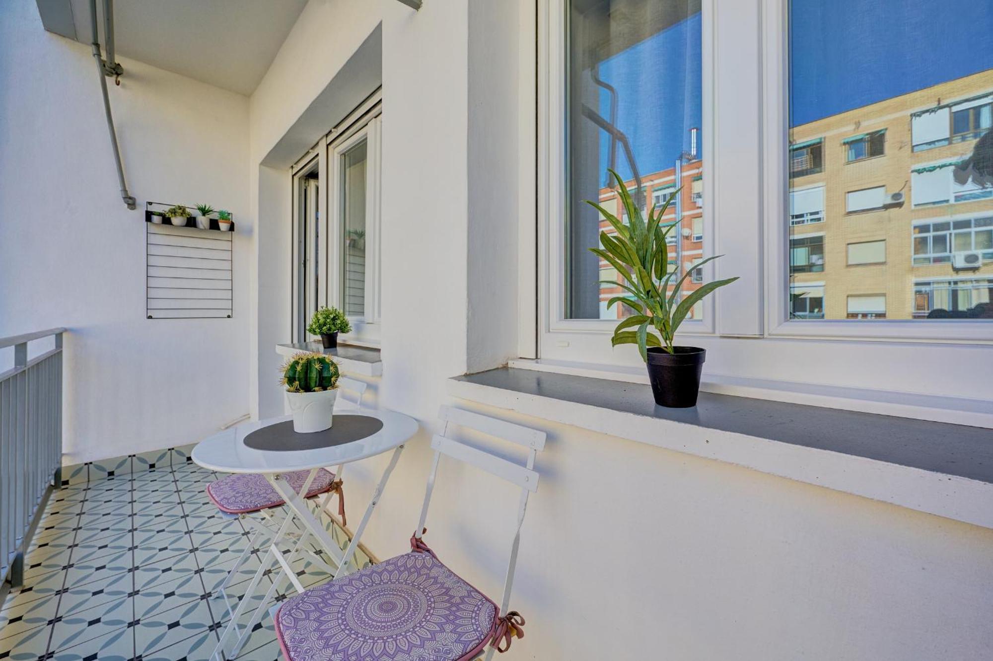 Mugica - Gran Via Apartment Logrono Exterior photo