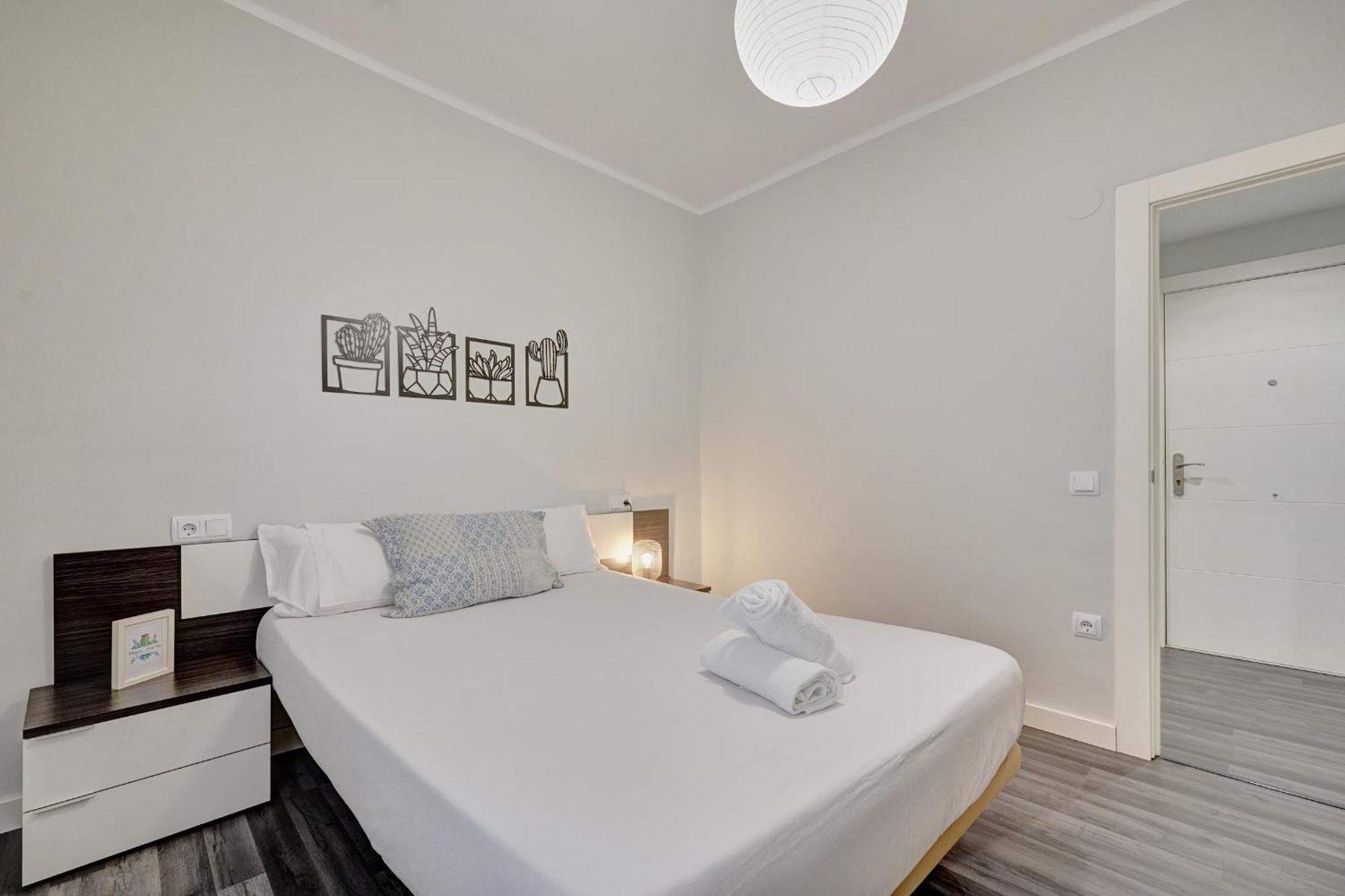 Mugica - Gran Via Apartment Logrono Exterior photo